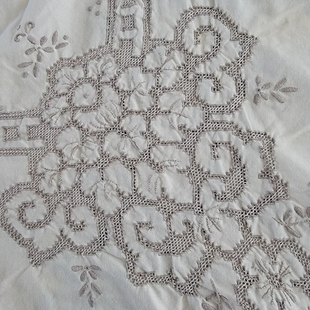 Maderia Style Cutwork Embroidery Tablecloth